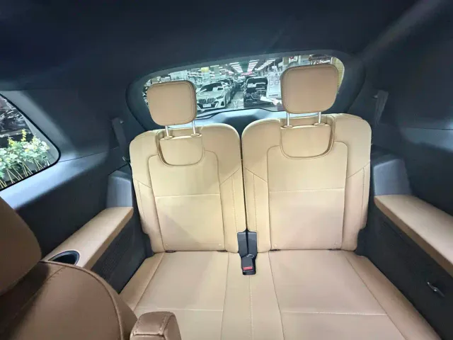 Li Auto ONE — Фото автомобиля 16