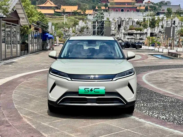 BYD Yuan UP — Фото автомобиля 4