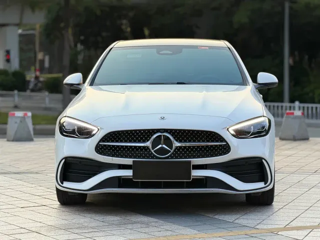 Mercedes-Benz C-Class — Фото автомобиля 2