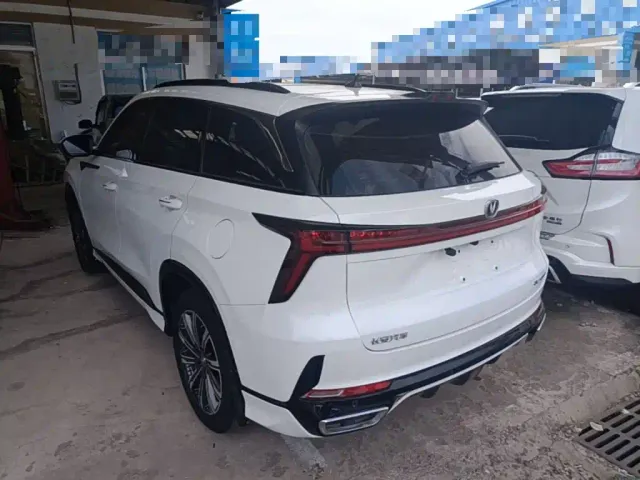 Changan CS75 Plus — Фото автомобиля 4