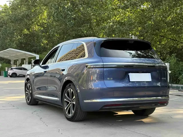 Aito M7 — Фото автомобиля 12