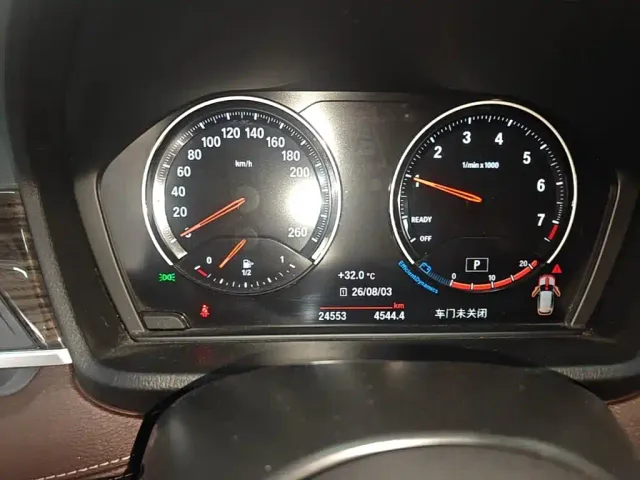 BMW X1 — Фото автомобиля 11