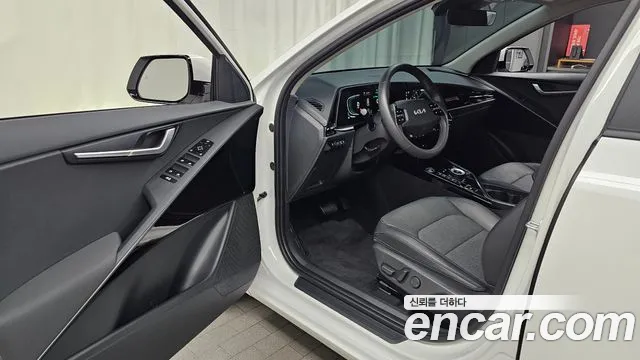 Kia Niro The All New — Фото автомобиля 15