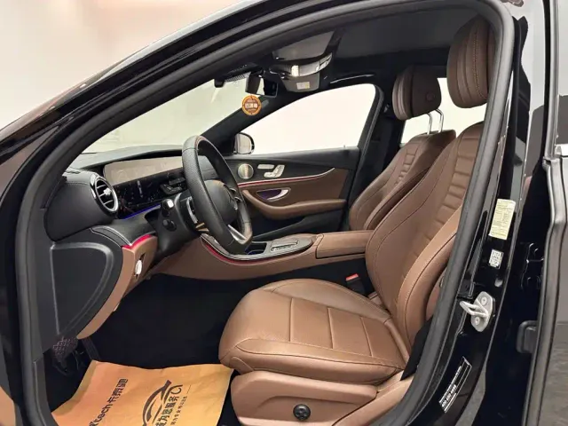 Mercedes-Benz E-Class — Фото автомобиля 8