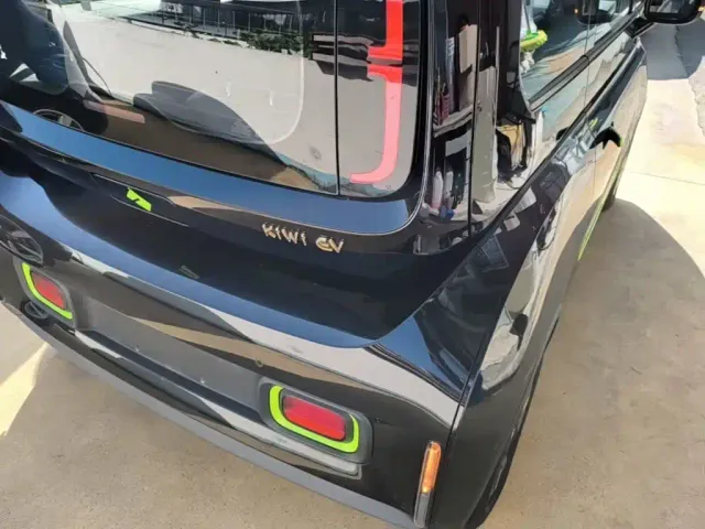 Baojun KiWi EV — Фото автомобиля 7