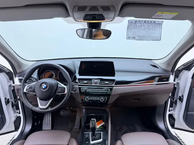 BMW X1 — Фото автомобиля 12
