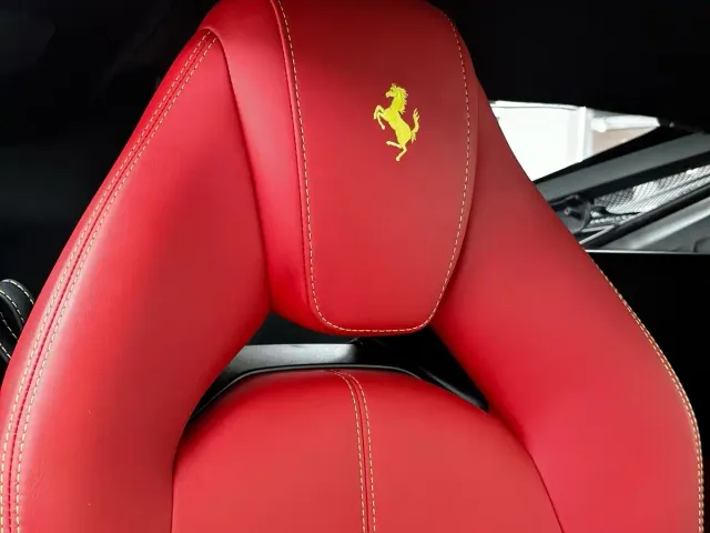 Ferrari F8 — Фото автомобиля 14