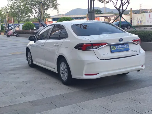 Toyota Corolla — Фото автомобиля 6