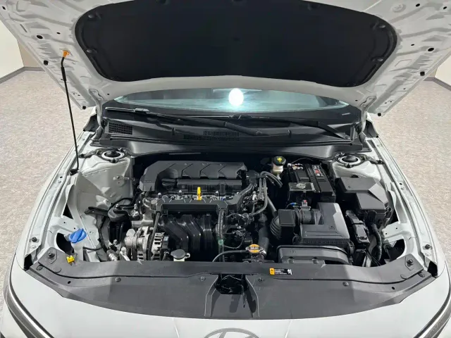 Hyundai Elantra — Фото автомобиля 19
