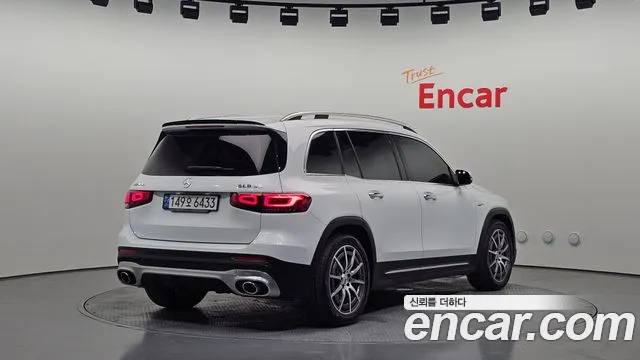 Mercedes-Benz GLB-Class — Фото автомобиля 2