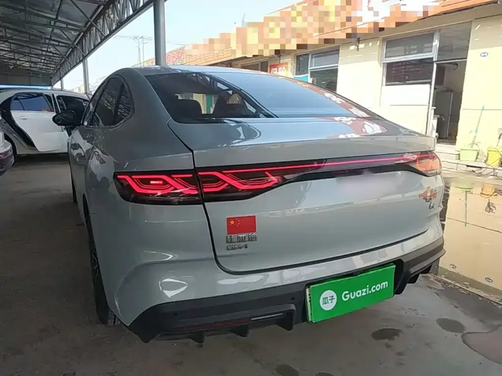 BYD Qin L 2024 DM-i 120KM Excellence Model — Фото автомобиля 4