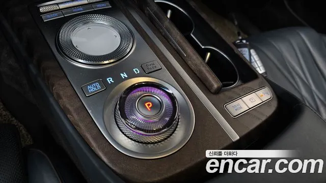 Genesis G80 Electrified G80 (RG3) — Фото автомобиля 7
