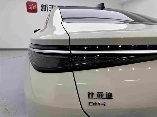 BYD Seal 07 DM-i — Фото автомобиля 29