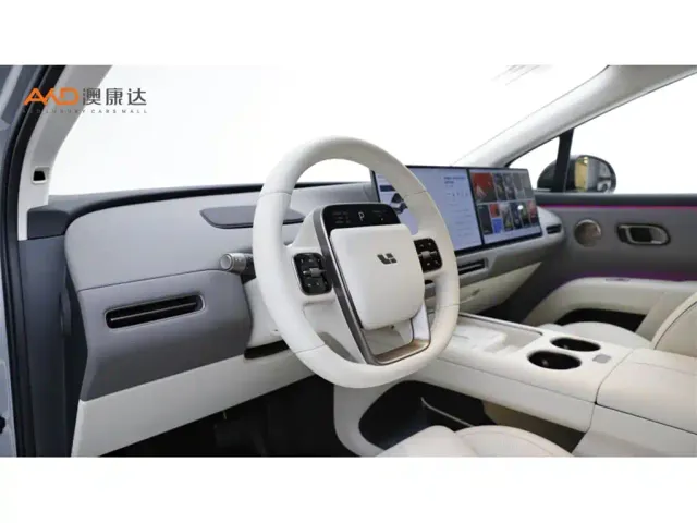 Li Auto i8 — Фото автомобиля 6