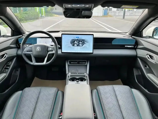 BYD Qin L — Фото автомобиля 23
