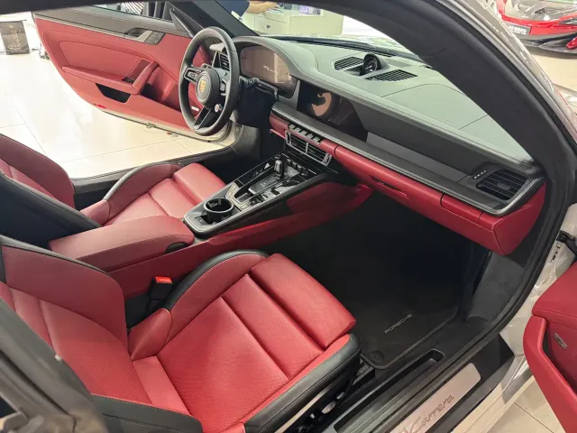 Porsche 911 — Фото автомобиля 6
