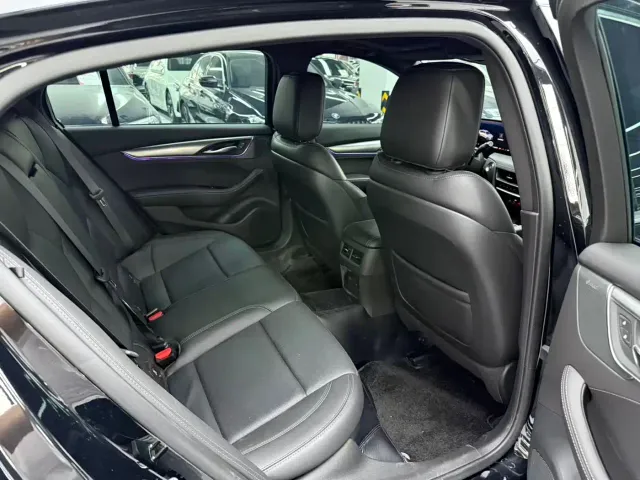 Cadillac CT5 — Фото автомобиля 9