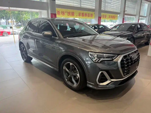 Audi Q3 — Фото автомобиля 3