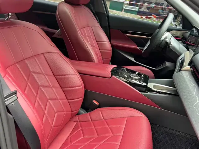 BMW 5 Series — Фото автомобиля 8