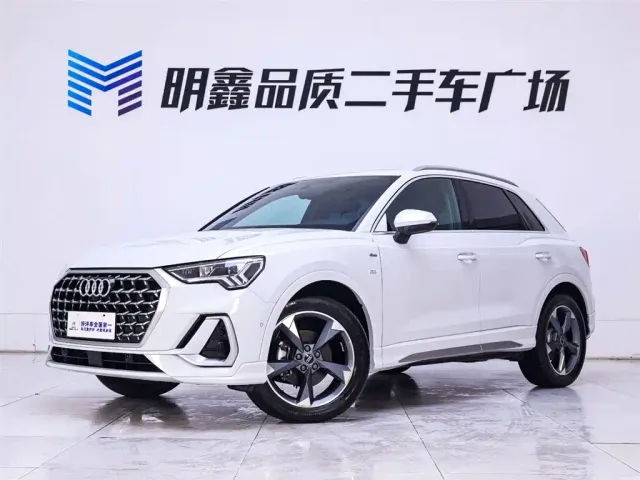 Audi Q3 — Фото автомобиля 2