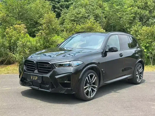 Фотография автомобиля — BMW X5 M