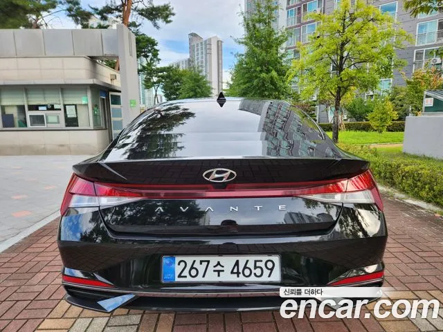 Hyundai Avante CN7 — Фото автомобиля 3