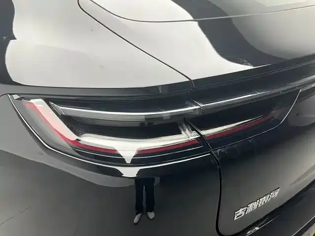 Geely Galaxy Xingyao 8 — Фото автомобиля 16