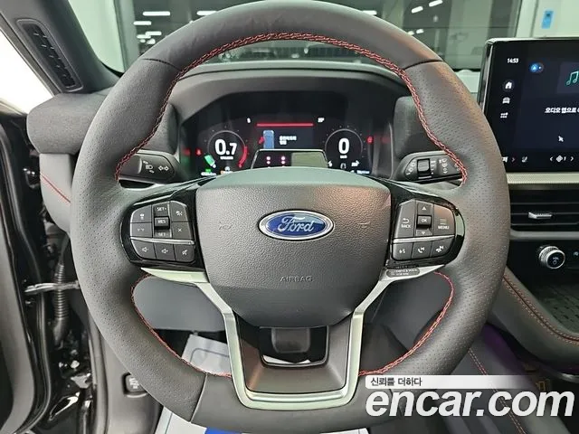 Ford Explorer 6th Gen — Фото автомобиля 10