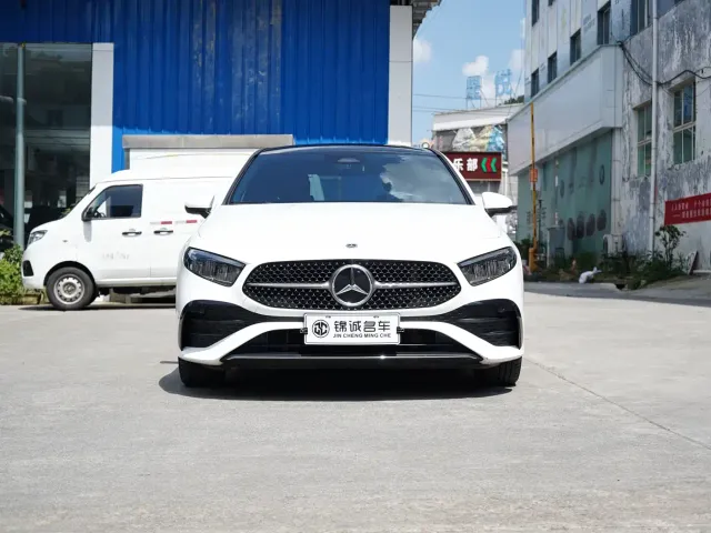 Mercedes-Benz A-Class — Фото автомобиля 2