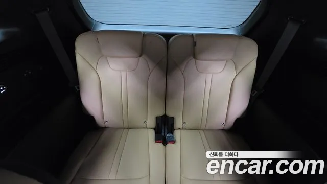 Kia Sorento Sorento 4-е поколение Бензин 2.5T 2WD — Фото автомобиля 15