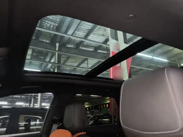 Cadillac XT5 — Фото автомобиля 17