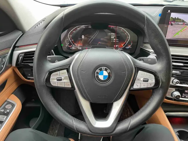 BMW 6 Series Gran Turismo — Фото автомобиля 10