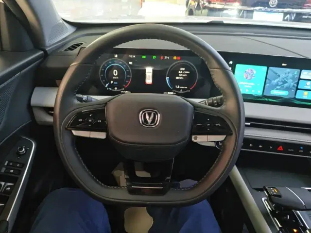 Changan CS75 Plus — Фото автомобиля 10