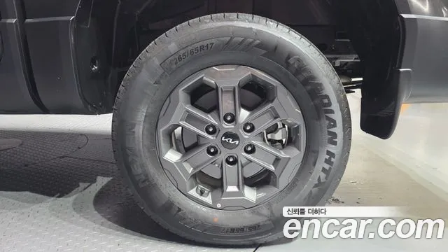 Kia Tasman Tasman 2.5T Бензин 4WD — Фото автомобиля 21