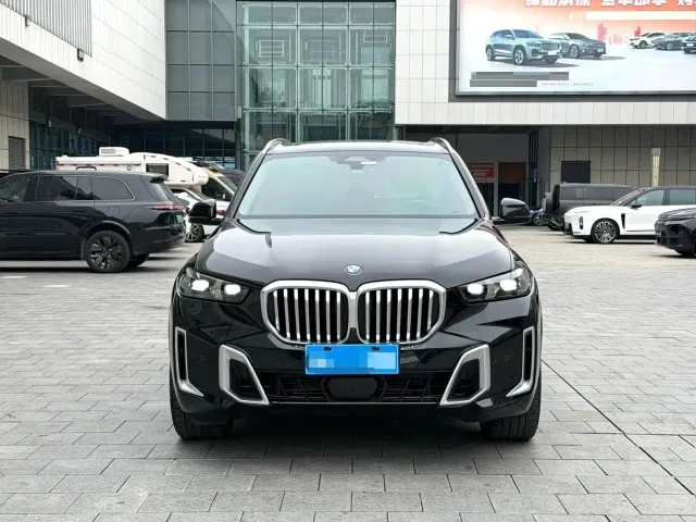 BMW X5 — Фото автомобиля 2