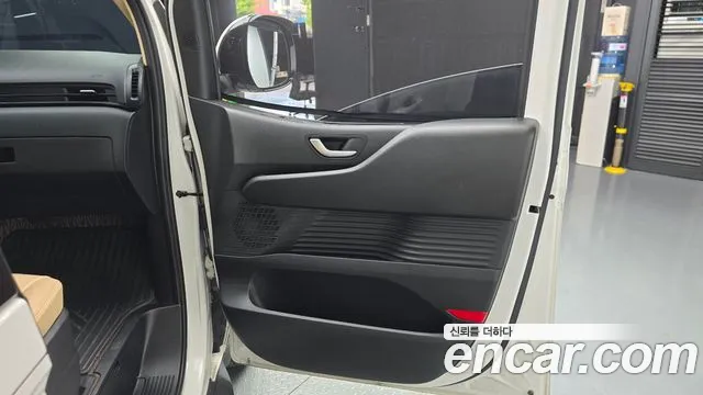 Hyundai Staria Staria 2WD автодом — Фото автомобиля 21