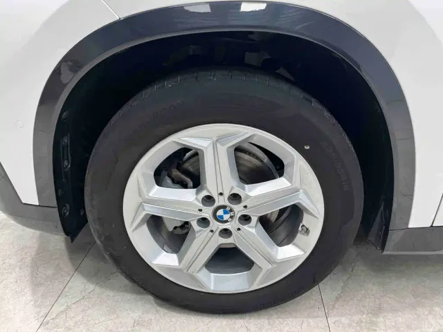 BMW X1 — Фото автомобиля 24