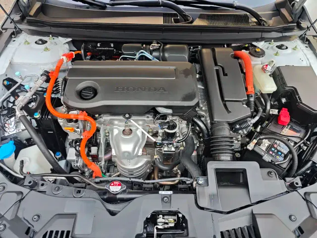 Honda Inspire Hybrid — Фото автомобиля 16