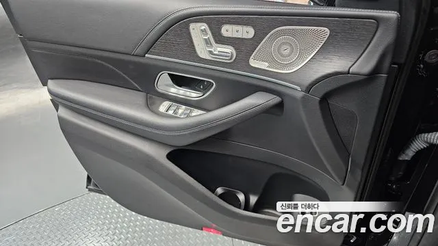 Mercedes-Benz GLS-Class — Фото автомобиля 20