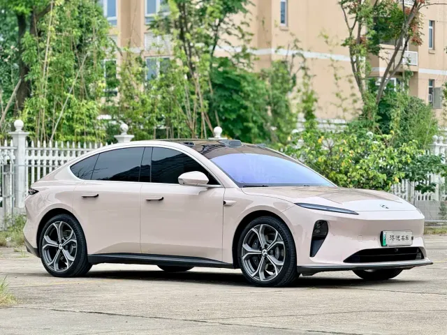 Nio ET5 — Фото автомобиля 2