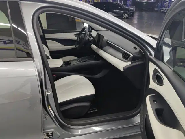 BYD Seal 05 DM-i — Фото автомобиля 7