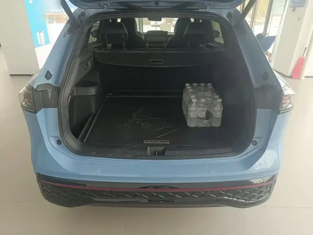 Volkswagen Tiguan L — Фото автомобиля 18
