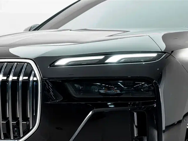 BMW 7 Series — Фото автомобиля 4