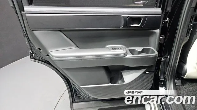 Hyundai Santafe Santa Fe (MX5) Бензин 2.5T 4WD — Фото автомобиля 25