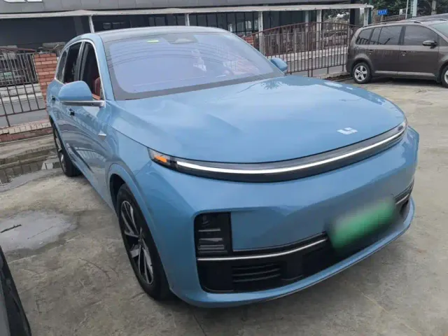 Li Auto L7 — Фото автомобиля 3