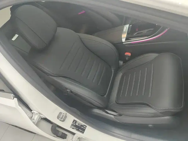Mercedes-Benz C-Class — Фото автомобиля 24