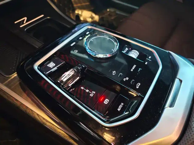 BMW 7 Series — Фото автомобиля 7