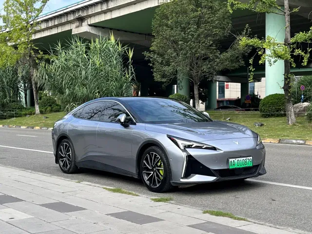 Arcfox Alpha S5 — Фото автомобиля 3
