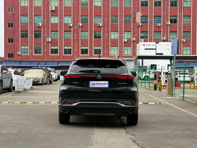 Toyota Harrier — Фото автомобиля 20