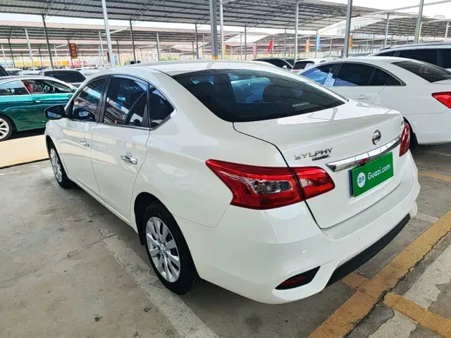 Nissan Sylphy — Фото автомобиля 4